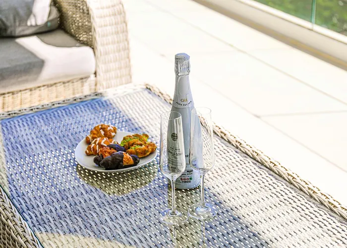 Beautiful With Private Pool In Higueron West Apartamento *