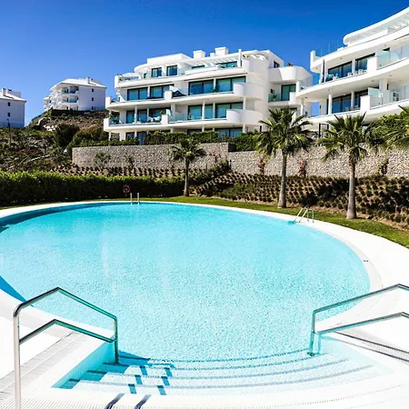 Beautiful With Private Pool In Higueron West *
