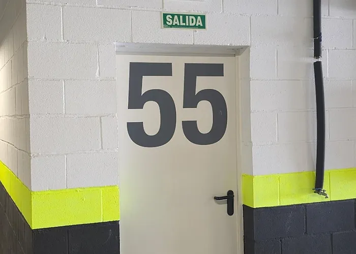 Beautiful With Private Pool In Higueron West * フエンヒロラ